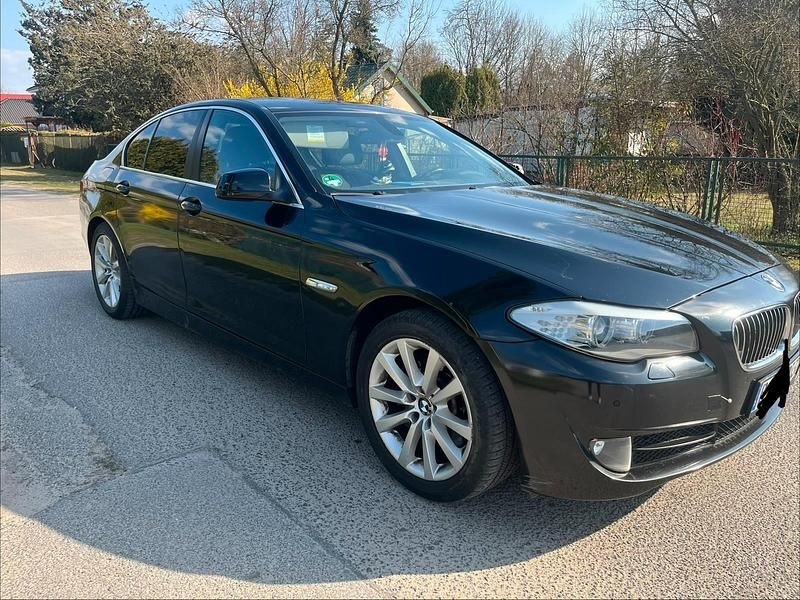 Gebraucht BMW 525 204 PS (150 kW) 2011 Schwarz Limousine