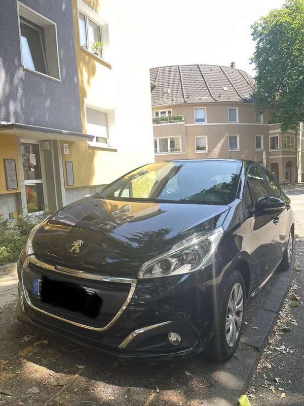 Gebraucht 2018 Peugeot 208 Active Kleinwagen | 9.999 € (Fairer Preis) - Bild 1/4