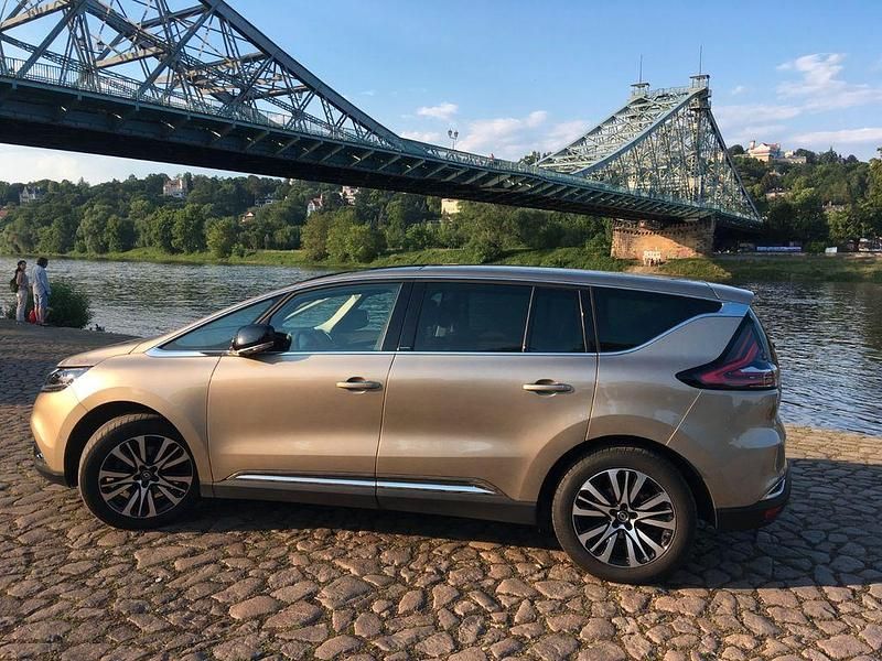 Beige Gebraucht 2015 Renault Espace Initiale Paris Van / Kleinbus | 12.800 € (Fairer Preis) - Bild 1/4