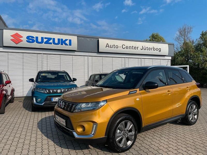 Gebraucht Suzuki Vitara Comfort 102 PS (75 kW) 2024 Gelb SUV