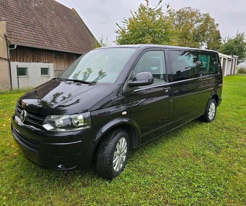 Schwarz Gebraucht 2013 VW T5 Van | 22.200 € (Etwas zu teuer) - Bild 1/4