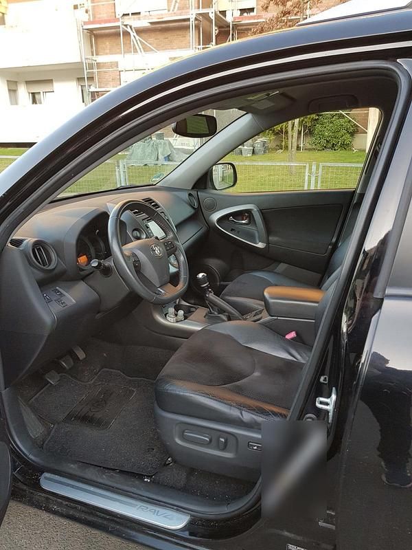 Gebraucht Toyota RAV4 177 PS (130 kW) 2012 Schwarz SUV
