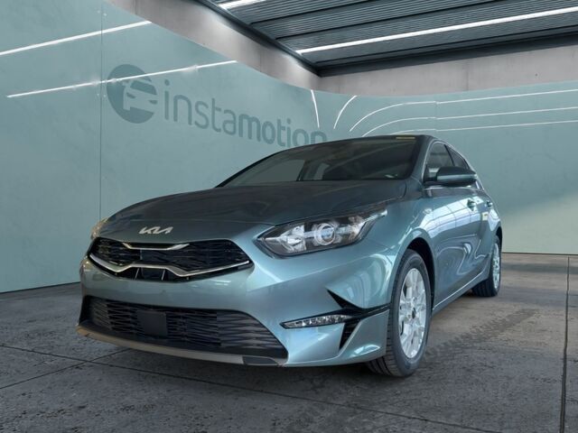 Gebraucht Kia Ceed Vision 140 PS (102 kW) 2024 Grau Kleinwagen