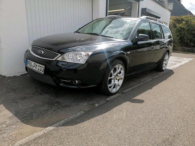Schwarz Gebraucht 2005 Ford Mondeo Ghia Kombi | 5.999 € - Bild 1/4