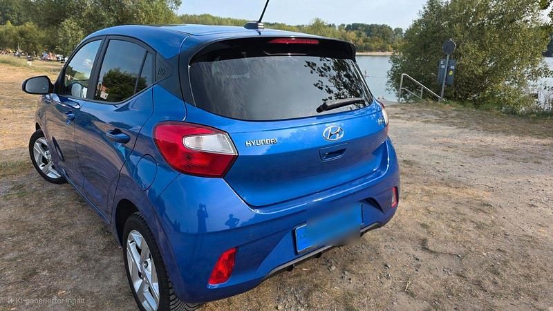 Blau Gebraucht 2020 Hyundai i10 Trend Kleinwagen | 12.111 € (Guter Preis) - Bild 1/4
