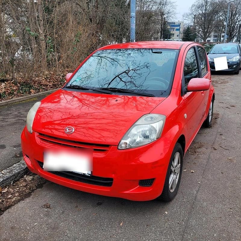 Gebraucht Daihatsu Sirion 70 PS (51 kW) 2008 Rot Kleinwagen