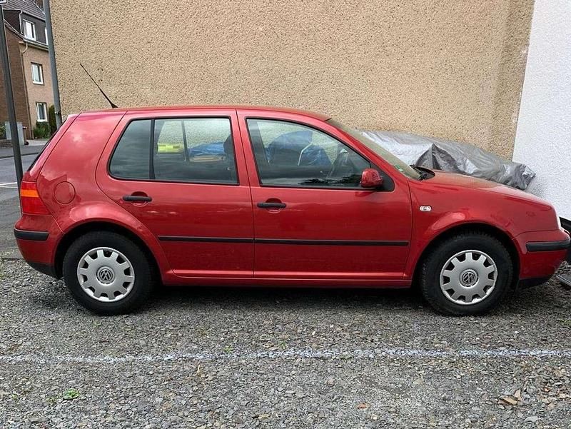 Rot Gebraucht 2002 VW Golf IV Kombi | 2.500 € (Fairer Preis) - Bild 1/4