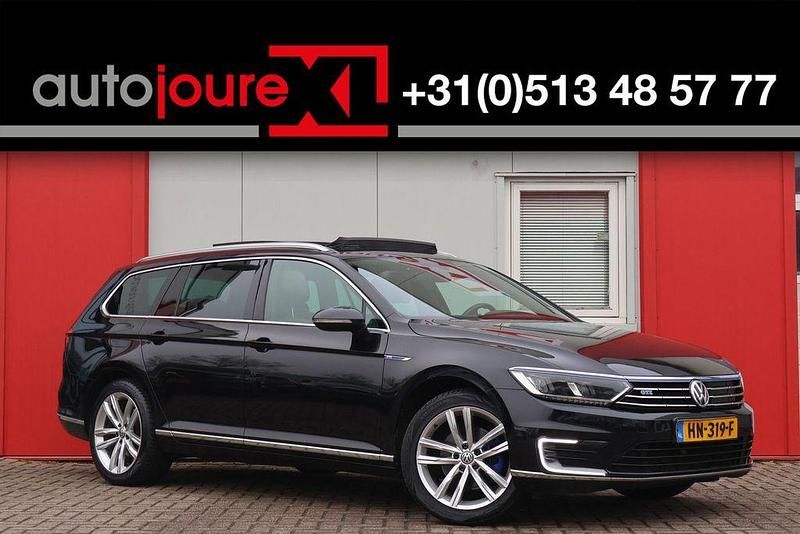 Gebraucht VW Passat Highline 218 PS (160 kW) 2015 Schwarz Kombi