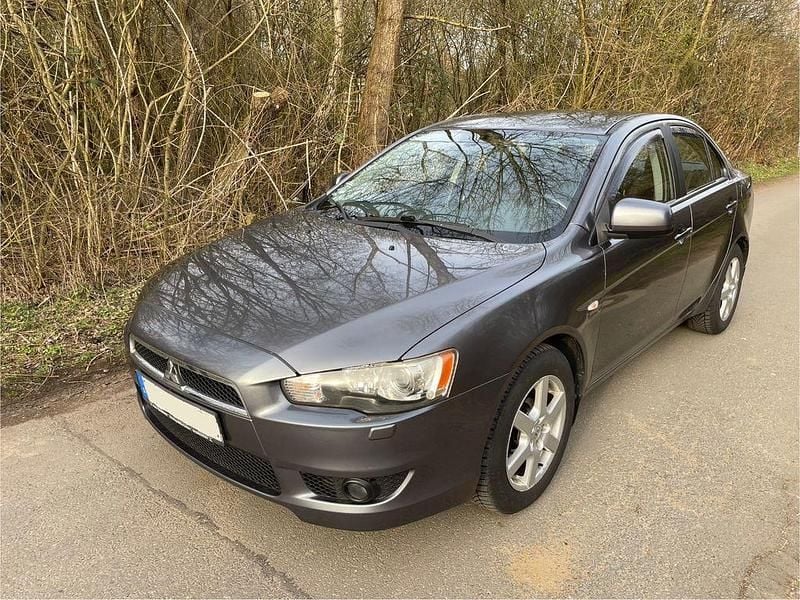 Gebraucht Mitsubishi Lancer Edition 150 PS (110 kW) 2012 Grau Limousine