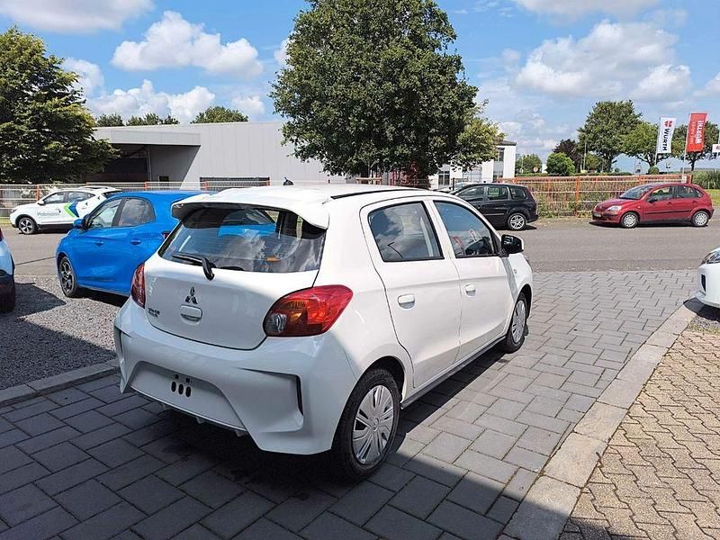 Gebraucht Mitsubishi Space Star Select 71 PS (52 kW) 2024 S) (weiss Kleinwagen