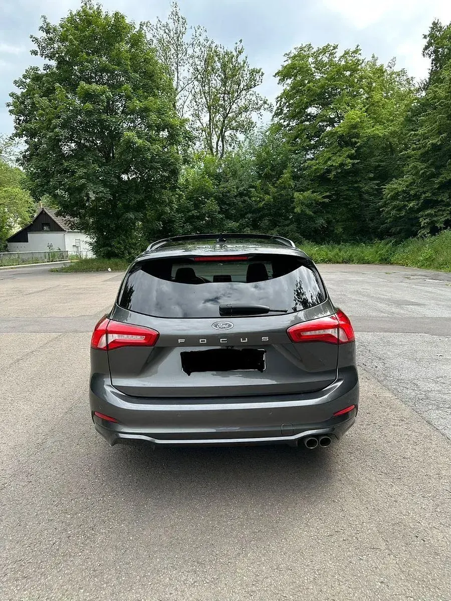 Usata Ford Focus ST-Line 150 CV (110 kW) 2020 Grigio Station wagon