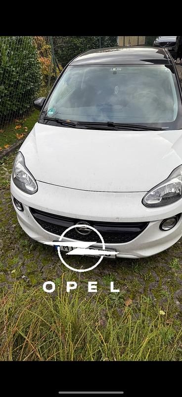 Weiß Gebraucht 2016 Opel Adam Kleinwagen | 3.900 € (Fairer Preis) - Bild 1/4