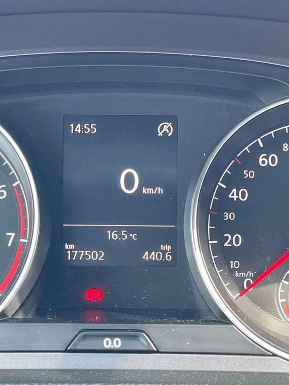 Grau Gebraucht 2013 VW Golf VII Trendline Limousine | 5.350 € (Guter Preis) - Bild 1/4