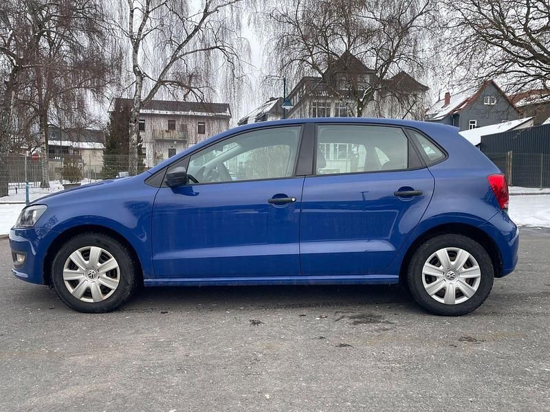 Gebraucht VW Polo Trendline 60 PS (44 kW) 2013 Blau Kleinwagen