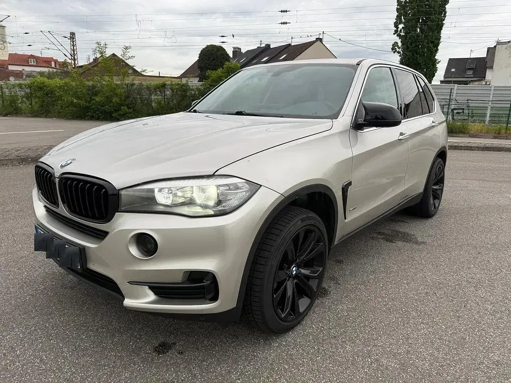 Gebraucht BMW X5 218 PS (160 kW) 2014 Silber SUV