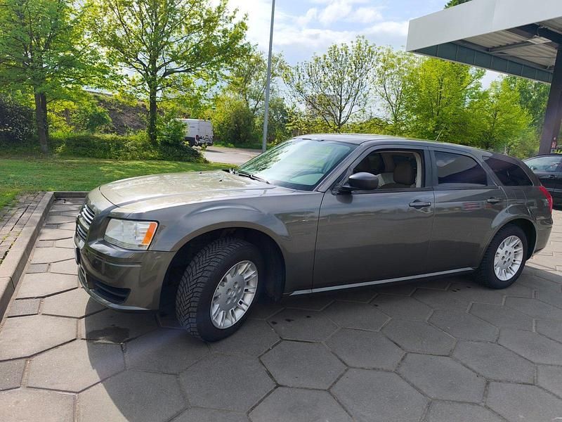 Gebraucht Dodge Magnum SE 193 PS (141 kW) 2007 Grau Kombi