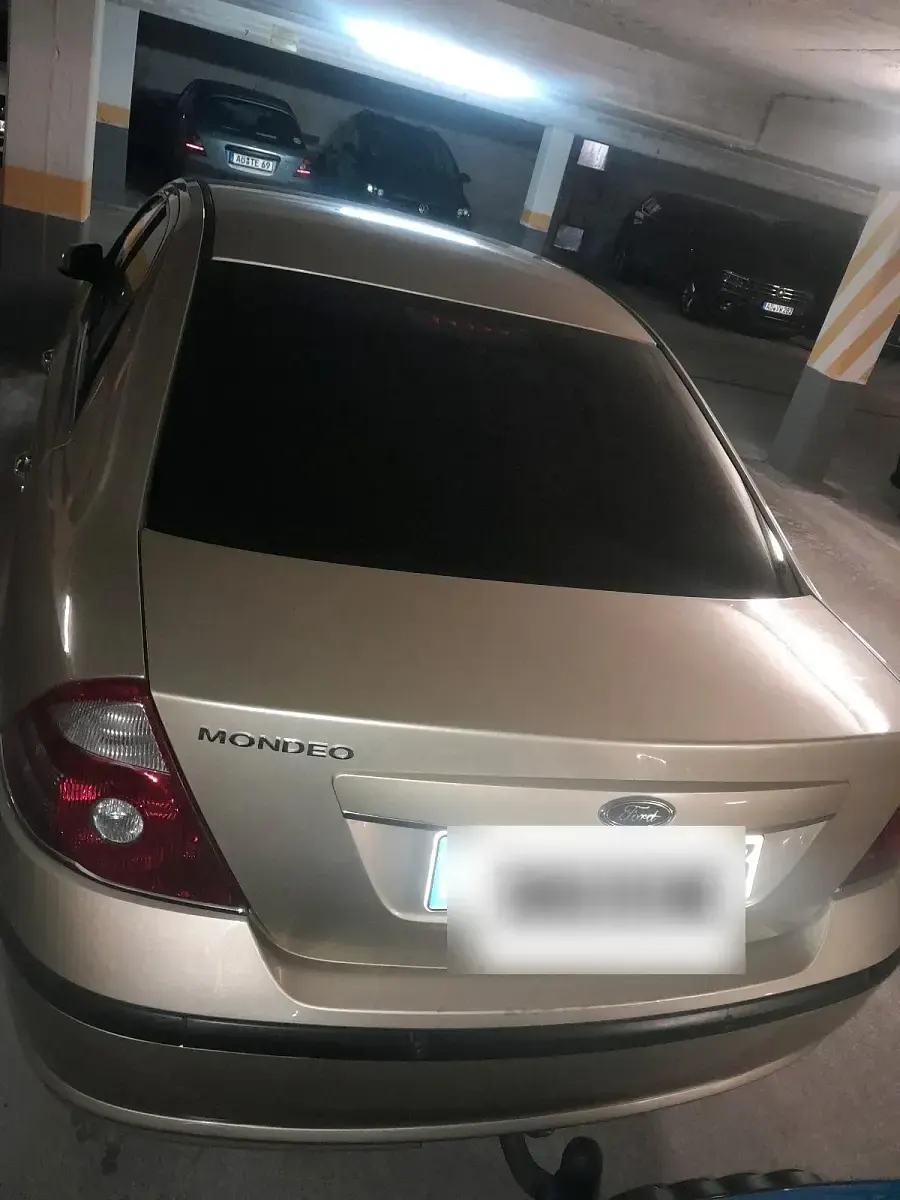 Gebraucht Ford Mondeo Ghia 125 PS (91 kW) 2006 Gold Limousine