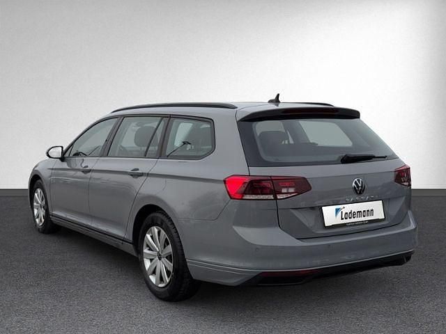Gebraucht VW Passat 150 PS (110 kW) 2023 Mondsteingrau Kombi