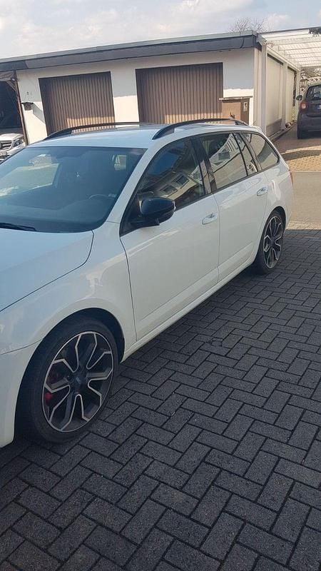 Gebraucht Skoda Octavia RS 184 PS (135 kW) 2017 Schwarz Kombi