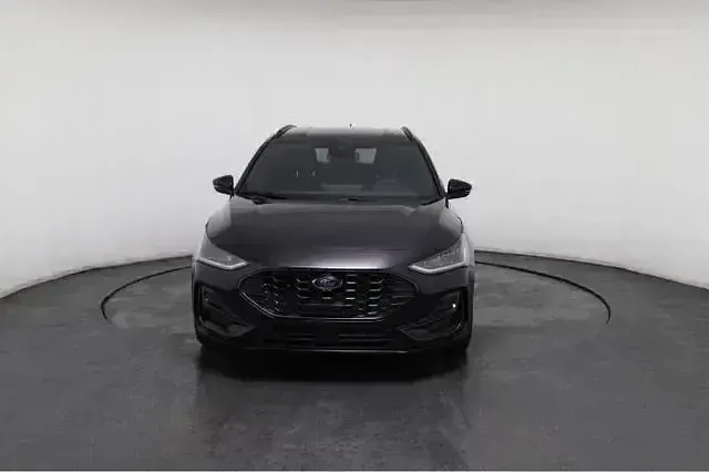 Neu Ford Focus ST-Line X 155 PS (114 kW) 2025 Schwarz