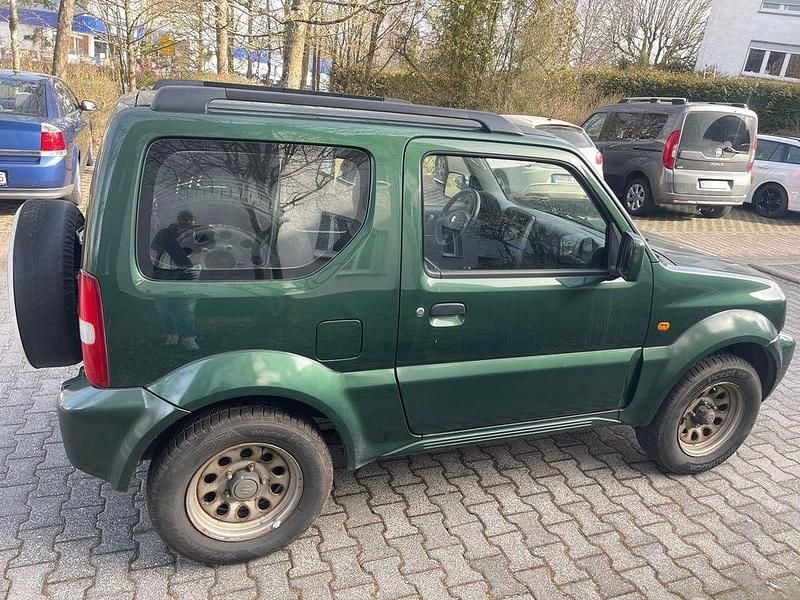 Gebraucht Suzuki Jimny 86 PS (63 kW) 2010 Grün SUV