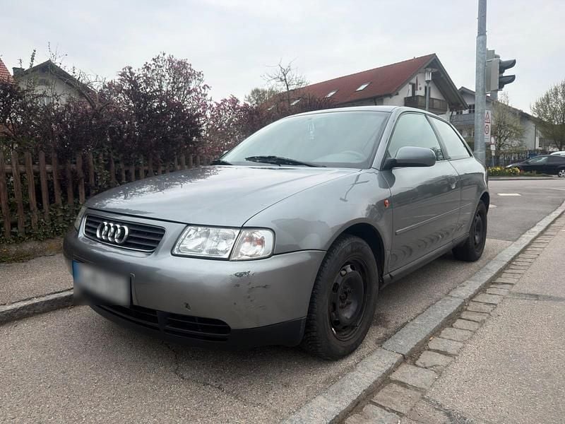 Usata Audi A3 101 CV (74 kW) 1998 Grigio Utilitaria