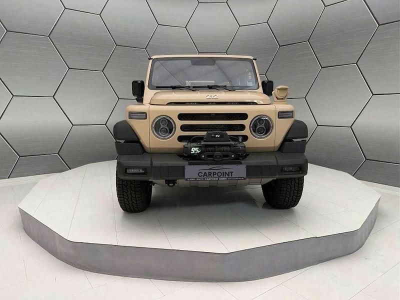 Neu BAW 212 166 PS (122 kW) 2026 Wüstengelb SUV