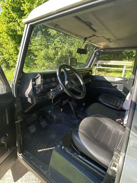 Gebraucht Land Rover Defender 113 PS (83 kW) 1987 Grau SUV