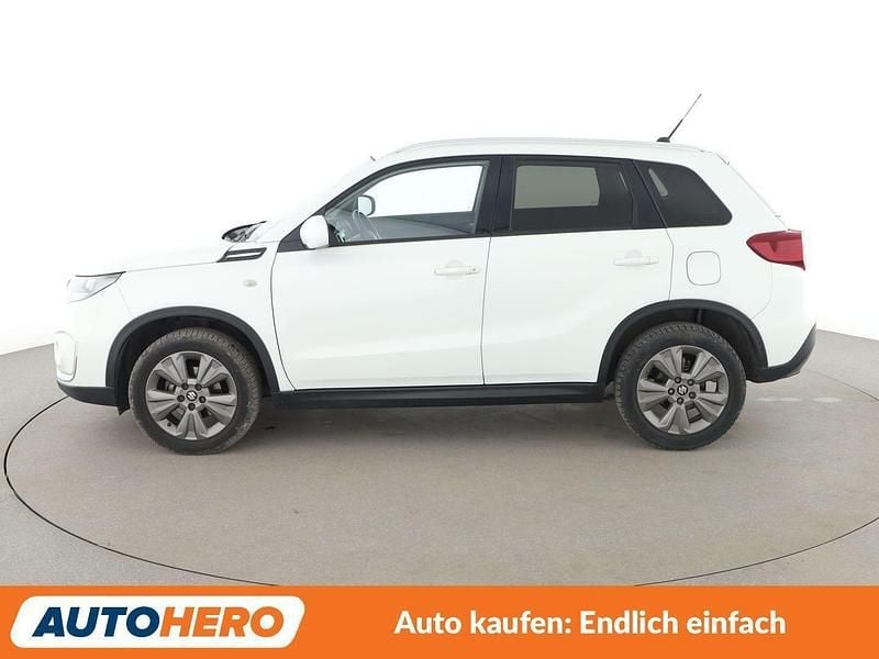 Gebraucht Suzuki Vitara Club 129 PS (94 kW) 2021 Weiß SUV