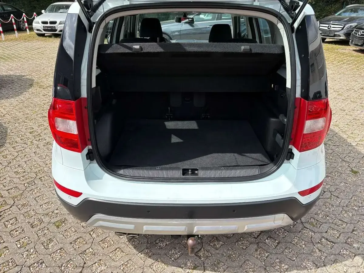 Usata Skoda Yeti Ambition 150 CV (110 kW) 2016 Bianco SUV