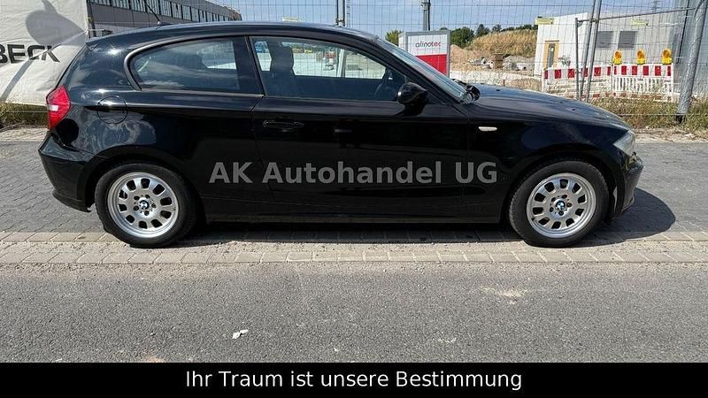 Gebraucht BMW 116 Advantage 122 PS (89 kW) 2009 Schwarz Kleinwagen