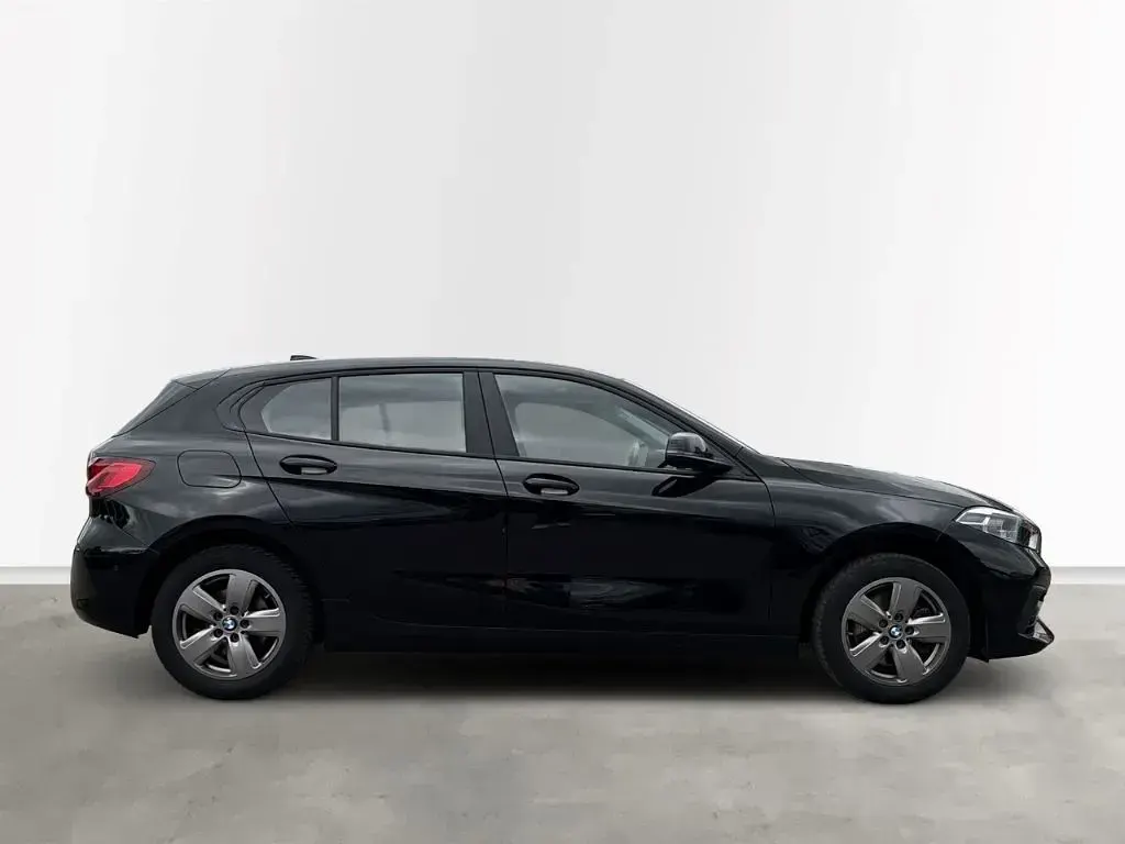 Gebraucht BMW 118 Advantage 136 PS (100 kW) 2023 Schwarz Kleinwagen