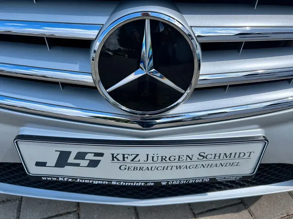 Gebraucht Mercedes B180 122 PS (89 kW) 2014 Silber Van / Kleinbus