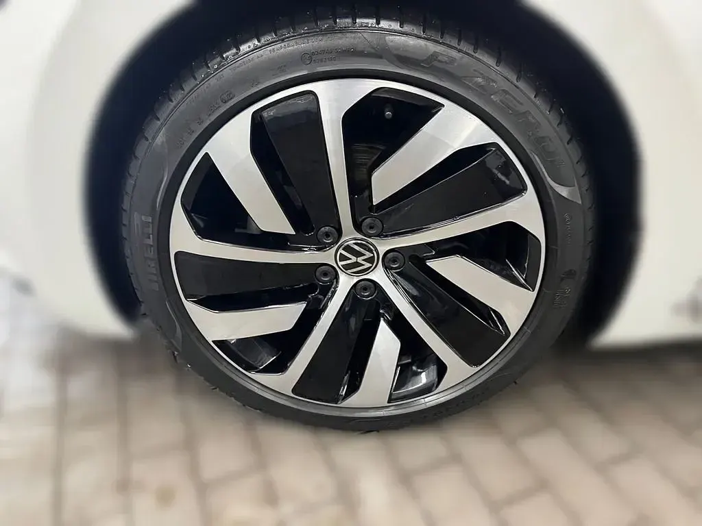 Używany VW Arteon Elegance 200 KM (147 kW) 2021 Biały Sedan/Limuzyna