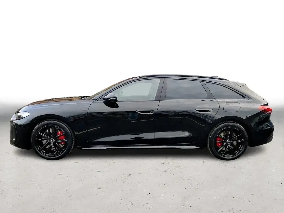 Gebraucht Audi A5 Ambiente 252 PS (185 kW) 2025 Schwarz Kombi