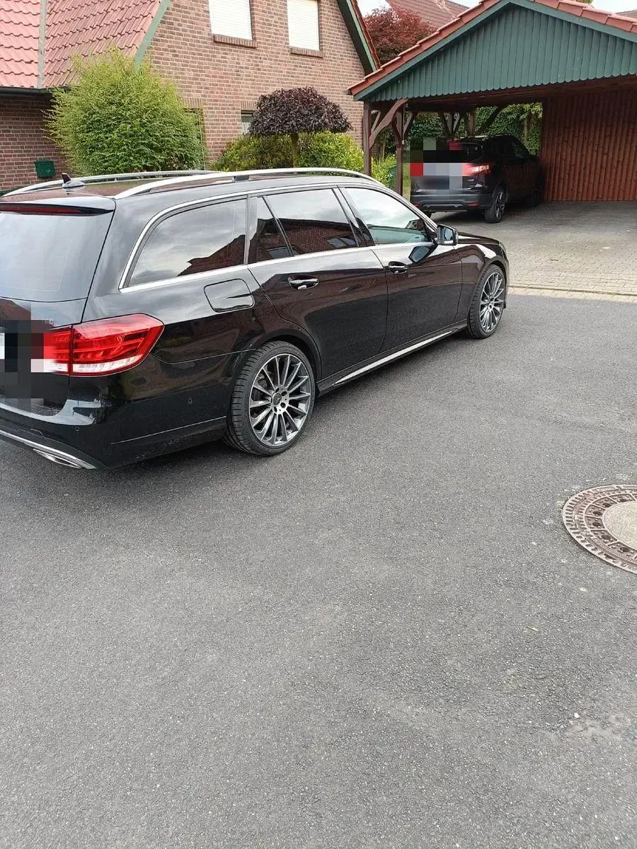 Gebraucht Mercedes E350 Avantgarde 252 PS (185 kW) 2014 Schwarz Limousine