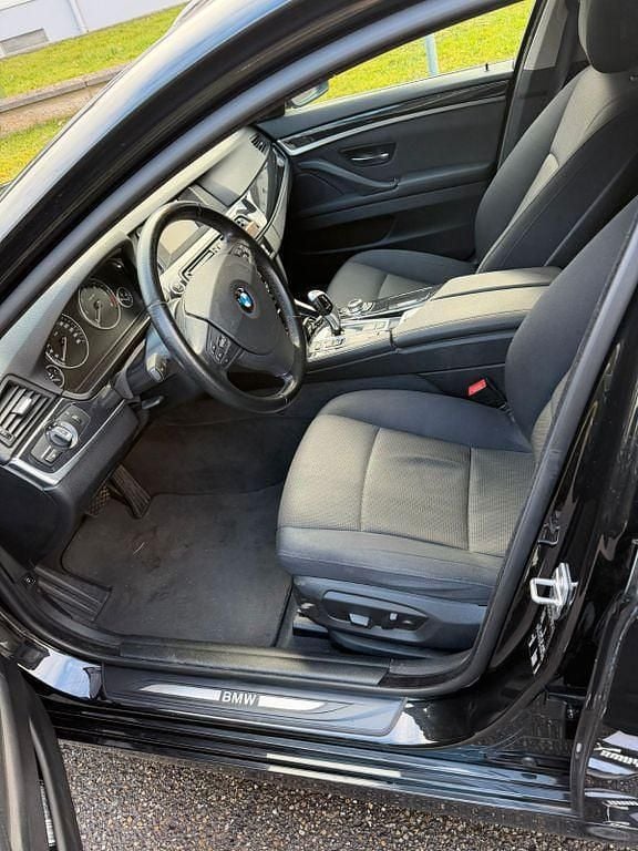 Gebraucht BMW 520 Luxury Line 190 PS (139 kW) 2016 Schwarz Limousine
