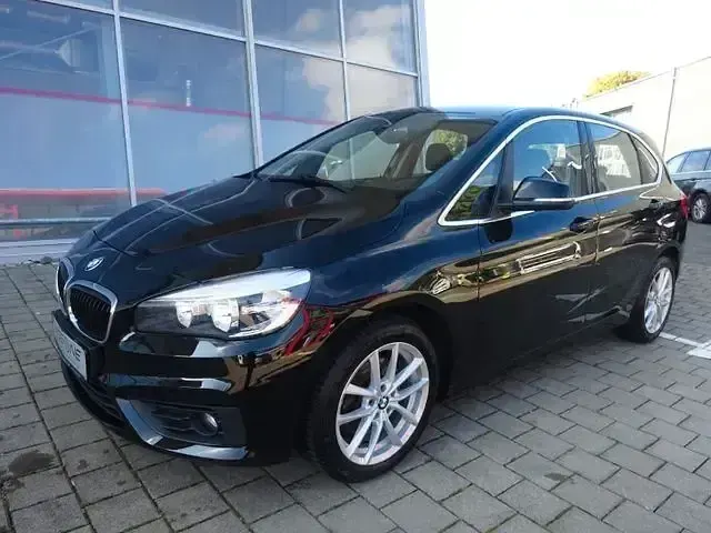 Używany BMW 218 Advantage 136 KM (100 kW) 2016 Czarny Kombi