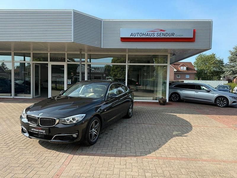 Schwarz Gebraucht 2014 BMW 330 Luxury Line Limousine | 16.990 € (Fairer Preis) - Bild 1/4