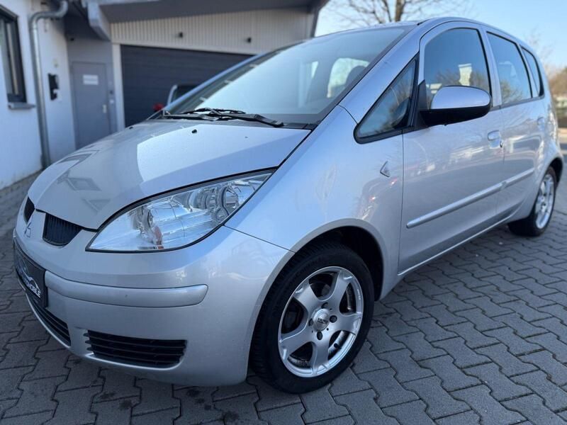 Silber Gebraucht 2009 Mitsubishi Colt Kleinwagen | 3.450 € (Fairer Preis) - Bild 1/4