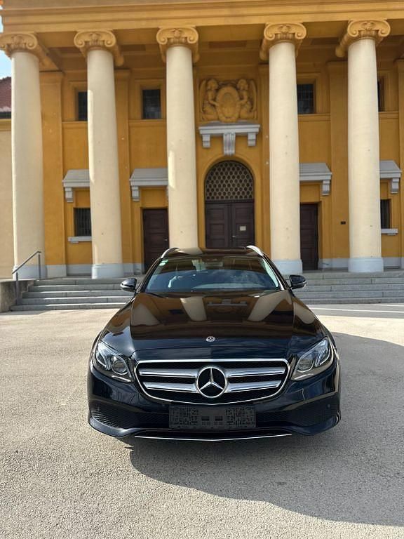 Gebraucht Mercedes E350 258 PS (189 kW) 2017 Schwarz Kombi