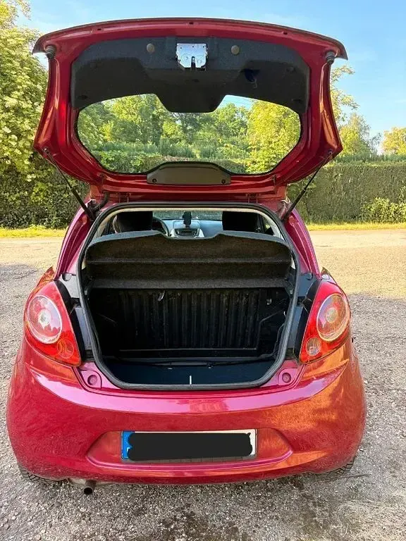 Gebraucht Ford Ka Ambiente 69 PS (50 kW) 2010 Rot Kleinwagen