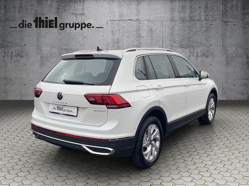 Gebraucht VW Tiguan Elegance 245 PS (180 kW) 2021 Weiß SUV