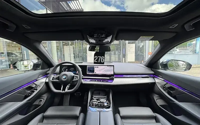 Gebraucht BMW 520 Comfort Edition 197 PS (144 kW) 2025 Schwarz Kombi