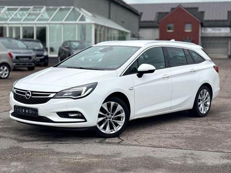 Gebraucht Opel Astra Dynamic 136 PS (100 kW) 2017 Schneeweiss/summitwhite/arctic Kombi