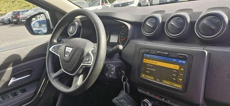 Gebraucht Dacia Duster Prestige 116 PS (85 kW) 2019 Gletscherweiss SUV