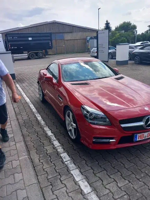 Gebraucht Mercedes SLK250 AMG line 204 PS (150 kW) 2012 Rot Cabrio