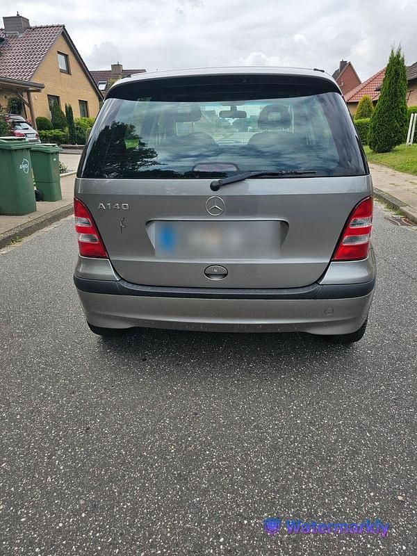 Grau Gebraucht 2004 Mercedes A140 Classic Limousine | 2.600 € (Fairer Preis) - Bild 1/4