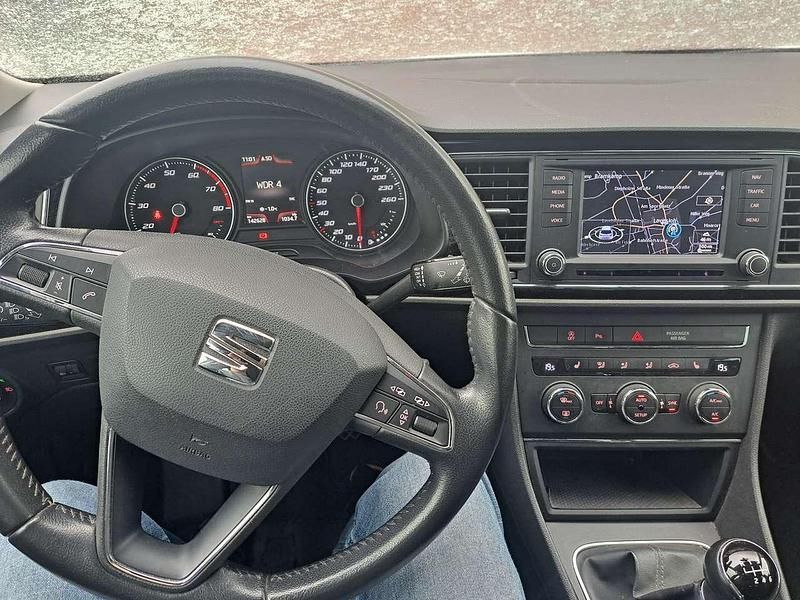 Usata Seat Leon Style 105 CV (77 kW) 2014 Berlina