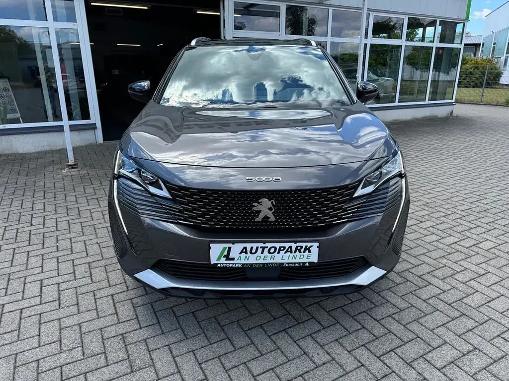 Gebraucht Peugeot 5008 GT 131 PS (96 kW) 2024 Grau SUV